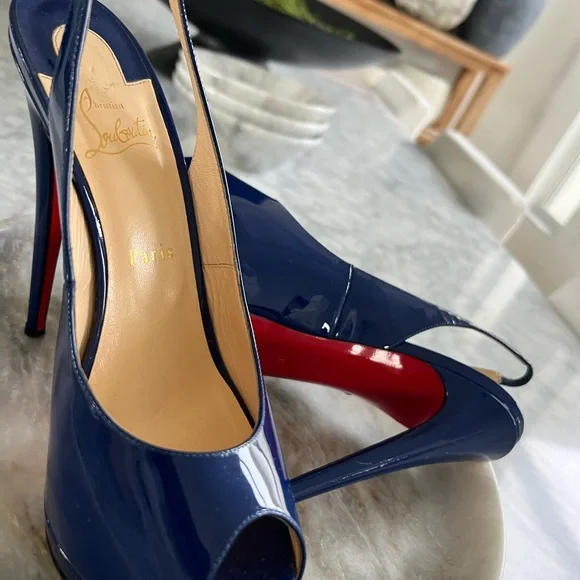 COPY - Christian Louboutin Lady Peep - Picture 2 of 5